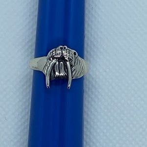 Silver walrus ring